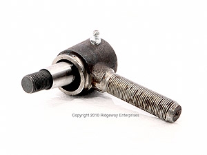 LH tie rod end 2WD R1
