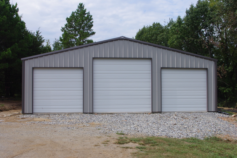 Pole Barn Vs A Steel Barn From Global Steel Buildings Global