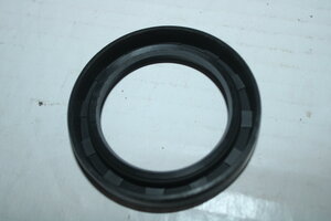 seal 50x72x12 w/dust lip