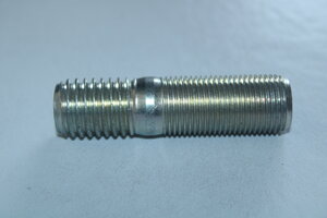 stud o/a length 70mm
