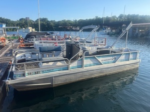 1993 Pontoon - pre owned