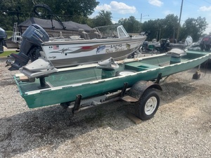 RIVER BOAT - TRAILER