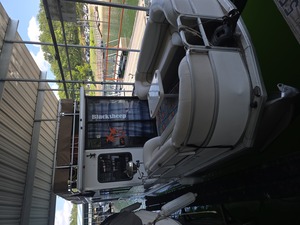 Pontoon/Houseboat 
